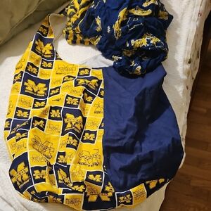 Michigan Bag And Scarf